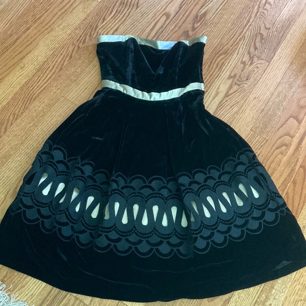 Betsey Johnson dress size 2